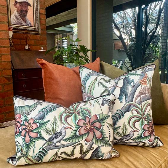 MoJo Out and About - Cover - Image 2