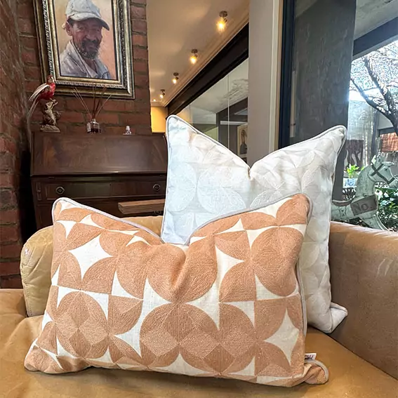 MoJo Lavish – rectangle Cover